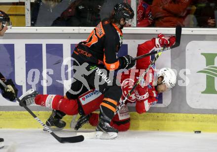 EBEL. Eishockey Bundesliga. KAC gegen	Moser Medical Graz99ers.  Daniel Obersteiner, (KAC),  Andrew Gordon  (Graz). Klagenfurt, am 6.1.2022.
Foto: Kuess
www.qspictures.net

---
pressefotos, pressefotografie, kuess, qs, qspictures, sport, bild, bilder, bilddatenbank