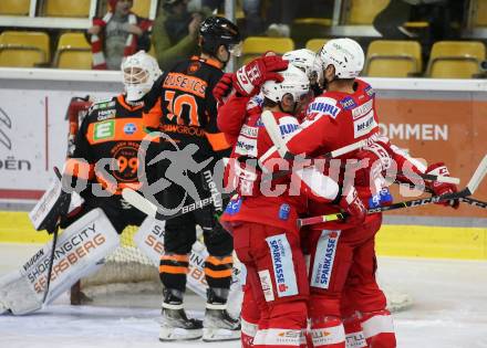 EBEL. Eishockey Bundesliga. KAC gegen	Moser Medical Graz99ers.  Torjubel Manuel Geier, Daniel Obersteiner, Manuel Ganahl, Paul Postma (KAC). Klagenfurt, am 6.1.2022.
Foto: Kuess
www.qspictures.net

---
pressefotos, pressefotografie, kuess, qs, qspictures, sport, bild, bilder, bilddatenbank