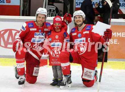 EBEL. Eishockey Bundesliga. KAC gegen	Moser Medical Graz99ers. Thomas Hundertpfund, Spieler des Abends Manuel Ganahl (KAC). Klagenfurt, am 6.1.2022.
Foto: Kuess
www.qspictures.net

---
pressefotos, pressefotografie, kuess, qs, qspictures, sport, bild, bilder, bilddatenbank