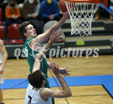 Basketball Zweite Liga 2021/2022. Grunddurchgang 12. Runde.  Woerthersee Piraten gegen KOS Celovec. Andi Smrtnik (KOS). Klagenfurt, am 8.1.2022. 
Foto: Kuess
www.qspictures.net

---
pressefotos, pressefotografie, kuess, qs, qspictures, sport, bild, bilder, bilddatenbank
