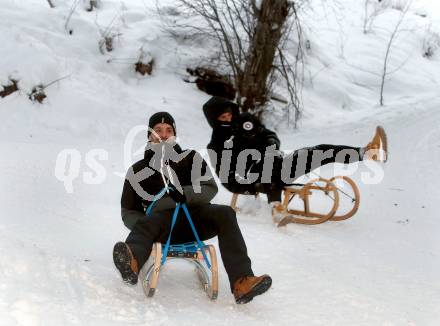 Fussball Bundesliga. Trainingslager Austria Klagenfurt. Schneeschuhwandern.  Darijo Pecirep. Bad Kleinkirchheim, am 11.1.2022.
Foto: Kuess
www.qspictures.net

---
pressefotos, pressefotografie, kuess, qs, qspictures, sport, bild, bilder, bilddatenbank