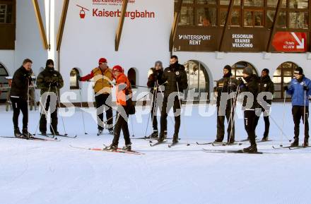 Fussball Bundesliga. Trainingslager Austria Klagenfurt. Langlaufen.  . Bad Kleinkirchheim, am 12.1.2022.
Foto: Kuess
www.qspictures.net

---
pressefotos, pressefotografie, kuess, qs, qspictures, sport, bild, bilder, bilddatenbank