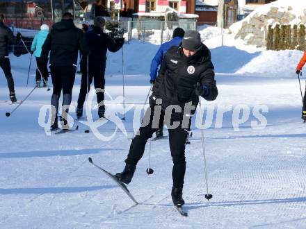 Fussball Bundesliga. Trainingslager Austria Klagenfurt. Langlaufen.  Rajko Rep. Bad Kleinkirchheim, am 12.1.2022.
Foto: Kuess
www.qspictures.net

---
pressefotos, pressefotografie, kuess, qs, qspictures, sport, bild, bilder, bilddatenbank