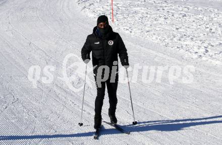 Fussball Bundesliga. Trainingslager Austria Klagenfurt. Langlaufen.  Gloire Amanda. Bad Kleinkirchheim, am 12.1.2022.
Foto: Kuess
www.qspictures.net

---
pressefotos, pressefotografie, kuess, qs, qspictures, sport, bild, bilder, bilddatenbank