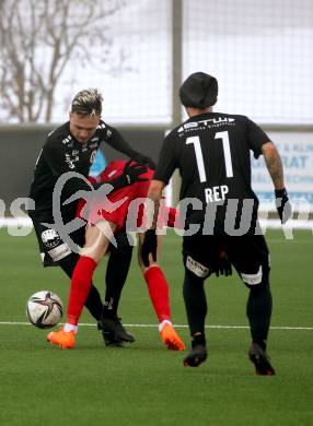 Fussball Testspiel. SK Austria Klagenfurt gegen SV Spittal. Lukas Fridrikas, Rajko Rep (Klagenfurt). Moosburg, am 15.1.2022.
Foto: Kuess
www.qspictures.net
---
pressefotos, pressefotografie, kuess, qs, qspictures, sport, bild, bilder, bilddatenbank