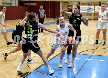 Basketball Damen Superliga 2021/2022. Grunddurchgang 9. Runde.  KOS Celovec Damen gegen  Basket Flames.  Monika Ristic (KOS), Franca Roedhammer , Lisa Scheltien   (Basket Flames). Klagenfurt, am 22.1.2022.
Foto: Kuess
www.qspictures.net
---
pressefotos, pressefotografie, kuess, qs, qspictures, sport, bild, bilder, bilddatenbank