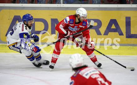 EBEL. Eishockey Bundesliga. KAC gegen	VSV. Daniel Obersteiner,  (KAC),   Nico Brunner (VSV). Klagenfurt, am 25.1.2022.
Foto: Kuess
www.qspictures.net

---
pressefotos, pressefotografie, kuess, qs, qspictures, sport, bild, bilder, bilddatenbank