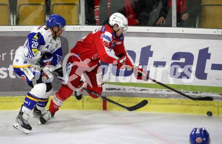 EBEL. Eishockey Bundesliga. KAC gegen	VSV. Matthew Fraser,  (KAC),   Derek Joslin (VSV). Klagenfurt, am 25.1.2022.
Foto: Kuess
www.qspictures.net

---
pressefotos, pressefotografie, kuess, qs, qspictures, sport, bild, bilder, bilddatenbank