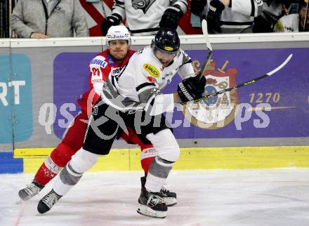 EBEL. Eishockey Bundesliga. KAC gegen	Dornbirn Bulldogs. Manuel Geier (KAC), Shawn Odonell (Dornbirn Bulldogs). Klagenfurt, am 28.1.2022.
Foto: Kuess
www.qspictures.net

---
pressefotos, pressefotografie, kuess, qs, qspictures, sport, bild, bilder, bilddatenbank