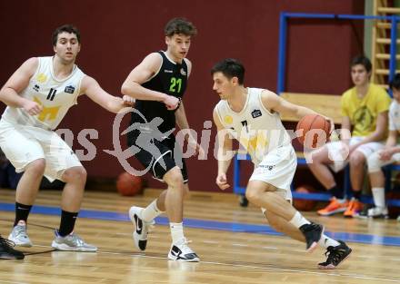 Basketball Zweite Liga 2021/2022. Grunddurchgang 14. Runde.  Woerthersee Piraten gegen Basket Flames. Jure Bavdek, Andreas Nuck  (Piraten), Stefan Andic  (Basket Flames). Klagenfurt, am 29.1.2022. 
Foto: Kuess
www.qspictures.net

---
pressefotos, pressefotografie, kuess, qs, qspictures, sport, bild, bilder, bilddatenbank