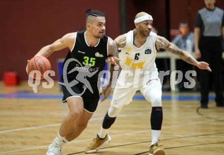 Basketball Zweite Liga 2021/2022. Grunddurchgang 14. Runde.  Woerthersee Piraten gegen Basket Flames.  Shawn Ray (Piraten), Fabio Soehnel  (Basket Flames). Klagenfurt, am 29.1.2022. 
Foto: Kuess
www.qspictures.net

---
pressefotos, pressefotografie, kuess, qs, qspictures, sport, bild, bilder, bilddatenbank