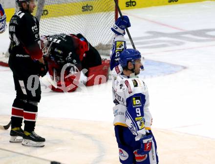EBEL. Eishockey Bundesliga. VSV gegen Tesla Orli Znojmo.  Torjubel Rick Schofield (VSV). Villach, am 2.2.2022.
Foto: Kuess
www.qspictures.net
---
pressefotos, pressefotografie, kuess, qs, qspictures, sport, bild, bilder, bilddatenbank