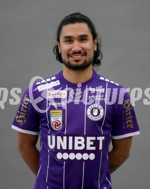 Fussball. Bundesliga. Austria Klagenfurt. Mannschaftsfototermin. Portrait. Maximiliano Moreira. Klagenfurt, 10.2.2022.
Foto: Kuess
www.qspictures.net

---
pressefotos, pressefotografie, kuess, qs, qspictures, sport, bild, bilder, bilddatenbank