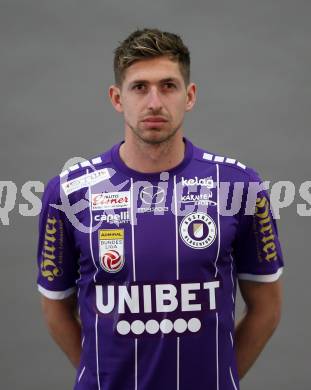 Fussball. Bundesliga. Austria Klagenfurt. Mannschaftsfototermin. Portrait. Ivan Saravanja . Klagenfurt, 10.2.2022.
Foto: Kuess
www.qspictures.net

---
pressefotos, pressefotografie, kuess, qs, qspictures, sport, bild, bilder, bilddatenbank