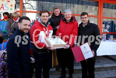 Schi Ski Alpin. Empfang Matthias Mayer.  Matthias Mayer, Landeshauptmann Peter Kaiser, Arno Arthofer, Martin Gruber.   Afritz, 12.2.2022.
Foto: Kuess
www.qspictures.net


---
pressefotos, pressefotografie, kuess, qs, qspictures, sport, bild, bilder, bilddatenbank