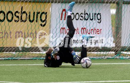 Fussball Bundesliga. Training SK Austria Klagenfurt.  David Puntigam. Moosburg, am 19.2.2022.
Foto: Kuess
www.qspictures.net
---
pressefotos, pressefotografie, kuess, qs, qspictures, sport, bild, bilder, bilddatenbank