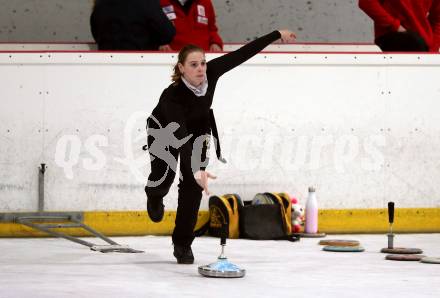 Stocksport. Eisschiessen. ZIelbewerb. Oesterreichische Meisterschaft.   Julia Omelko. Radenthein, am 30.1.2022.
Foto: Kuess

---
pressefotos, pressefotografie, kuess, qs, qspictures, sport, bild, bilder, bilddatenbank
