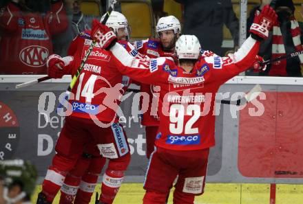 EBEL. Eishockey Bundesliga. KAC gegen	HCB Suedtirol Alperia. Torjubel Rok Ticar, Paul Postma, Clemens Unterweger (KAC). Klagenfurt, am 2.3.2022.
Foto: Kuess
www.qspictures.net

---
pressefotos, pressefotografie, kuess, qs, qspictures, sport, bild, bilder, bilddatenbank