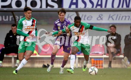 Fussball Bundesliga. Play-off. SK Austria Klagenfurt gegen Rapid Wien.  Alex Timossi Andersson,  (Klagenfurt),  Kelvin Arase (Rapid). Klagenfurt, am 13.3.2022.
Foto: Kuess
www.qspictures.net
---
pressefotos, pressefotografie, kuess, qs, qspictures, sport, bild, bilder, bilddatenbank