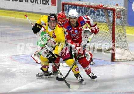 EBEL. Eishockey Bundesliga. KAC gegen	spusu Vienna Capitals. Thomas Vallant,  (KAC),  Christof Kromp (Vienna Capitals). Klagenfurt, am 13.3.2022.
Foto: Kuess
www.qspictures.net

---
pressefotos, pressefotografie, kuess, qs, qspictures, sport, bild, bilder, bilddatenbank