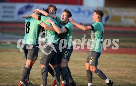 Fussball Kaerntner Liga. Voelkermarkt gegen Bleiburg.  Torjubel Voelkermarkt. Voelkermarkt, 26.3.2022.
Foto: Kuess

---
pressefotos, pressefotografie, kuess, qs, qspictures, sport, bild, bilder, bilddatenbank