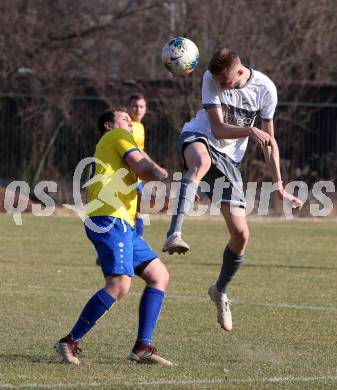 Fussball 2. Klasse B. SG KSK-Woerthersee/ATUS Poertschach gegen Afritz.  Ammar Kabaklija (KSK-Woerthersee/Poertschach),  Fabian Johannes Prettner  (Afritz). Krumpendorf, 26.3.2022.
Foto: Kuess

---
pressefotos, pressefotografie, kuess, qs, qspictures, sport, bild, bilder, bilddatenbank