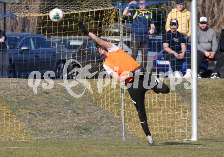 Fussball 2. Klasse B. SG KSK-Woerthersee/ATUS Poertschach gegen Afritz.  Fabio Romano Gaetano Trezza (Afritz). Krumpendorf, 26.3.2022.
Foto: Kuess

---
pressefotos, pressefotografie, kuess, qs, qspictures, sport, bild, bilder, bilddatenbank