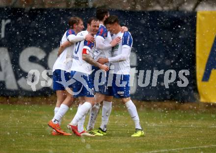 Fussball Regionalliga. Treibach gegen Spittal.  Torjubel Philipp Hoeberl, Kevin Vaschauner  (Treibach). Treibach, 2.4.2022.
Foto: Kuess
---
pressefotos, pressefotografie, kuess, qs, qspictures, sport, bild, bilder, bilddatenbank