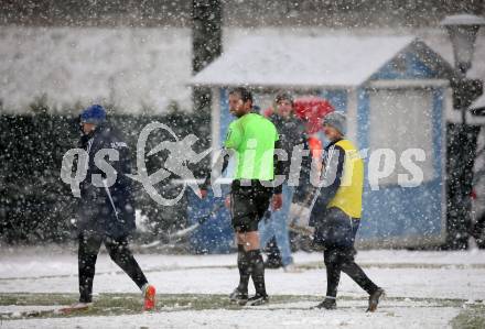 Fussball Regionalliga. Treibach gegen Spittal.  Schiedsrichter Christof Leitner. Treibach, 2.4.2022.
Foto: Kuess
---
pressefotos, pressefotografie, kuess, qs, qspictures, sport, bild, bilder, bilddatenbank