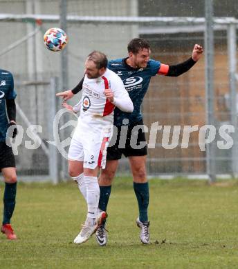 Fussball Kaerntner Liga. Kraig gegen Gmuend. Moritz Johannes Kirbach   (Kraig), Andreas Marco Allmayer  (Gmuend). Kraig, am 2.4.2022.
Foto: Kuess
---
pressefotos, pressefotografie, kuess, qs, qspictures, sport, bild, bilder, bilddatenbank