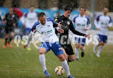 Fussball Regionalliga. Treibach gegen Spittal.  Vahid Muharemovic (Treibach),  Sanjin Vrebac (Spittal). Treibach, 2.4.2022.
Foto: Kuess
---
pressefotos, pressefotografie, kuess, qs, qspictures, sport, bild, bilder, bilddatenbank