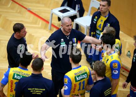 Volleyball. Austrian Volley League Men. SK Zadruga Aich/Dob gegen VCA Amstetten NOE.  Trainer Zvonko Nikolic (Aich). Bleiburg, 2.4.2022.
Foto: Kuess
www.qspictures.net
---
pressefotos, pressefotografie, kuess, qs, qspictures, sport, bild, bilder, bilddatenbank