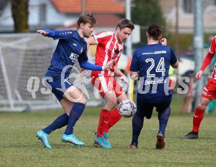 Fussball. 1. Klasse B. Rothenthurn gegen Velden.  Thomas Klingbacher  (Rothenthurn),   Sebastian Bauer, Gerfried Einspieler (Velden).  Rothenthurn, 3.4.2022.
Foto: Kuess
---
pressefotos, pressefotografie, kuess, qs, qspictures, sport, bild, bilder, bilddatenbank