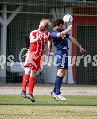 Fussball. 1. Klasse B. Rothenthurn gegen Velden.  Georg Wegscheider (Rothenthurn), Roland Putsche  (Velden).  Rothenthurn, 3.4.2022.
Foto: Kuess
---
pressefotos, pressefotografie, kuess, qs, qspictures, sport, bild, bilder, bilddatenbank