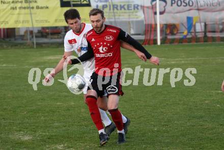 Fussball Karntner Liga. St. Jakob gegen Maria Saal.  Thomas Ogradnig  (St. Jakob), Markus Appe  (Maria Saal). St. Jakob im Rosental, am 8.4.2022.
Foto: Kuess
---
pressefotos, pressefotografie, kuess, qs, qspictures, sport, bild, bilder, bilddatenbank