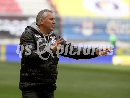 Fussball Bundesliga. SK Austria Klagenfurt gegen Red Bull Salzburg.   Trainer Peter Pacult (Klagenfurt). Klagenfurt, am 10.4.2022.
Foto: Kuess
---
pressefotos, pressefotografie, kuess, qs, qspictures, sport, bild, bilder, bilddatenbank