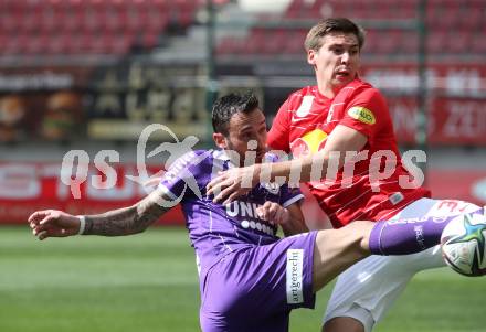 Fussball Bundesliga. SK Austria Klagenfurt gegen Red Bull Salzburg.   Markus Pink, (Klagenfurt),  Maximilian Woeber  (Salzburg). Klagenfurt, am 10.4.2022.
Foto: Kuess
---
pressefotos, pressefotografie, kuess, qs, qspictures, sport, bild, bilder, bilddatenbank