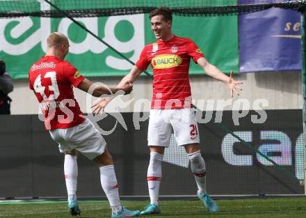Fussball Bundesliga. SK Austria Klagenfurt gegen Red Bull Salzburg.   Torjubel Luka Sucic, Rasmus Nissen Kristensen, (Salzburg). Klagenfurt, am 10.4.2022.
Foto: Kuess
---
pressefotos, pressefotografie, kuess, qs, qspictures, sport, bild, bilder, bilddatenbank