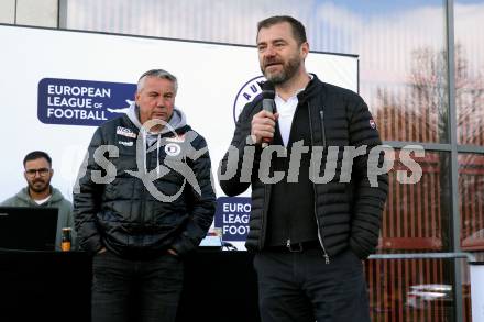 Fussball Bundesliga. SK Austria Klagenfurt gegen Red Bull Salzburg. Buehnen Party, Praesentation Hauptsponsor.   Zeljko Karajica, Trainer Peter Pacult. Klagenfurt, am 10.4.2022.
Foto: Kuess
---
pressefotos, pressefotografie, kuess, qs, qspictures, sport, bild, bilder, bilddatenbank