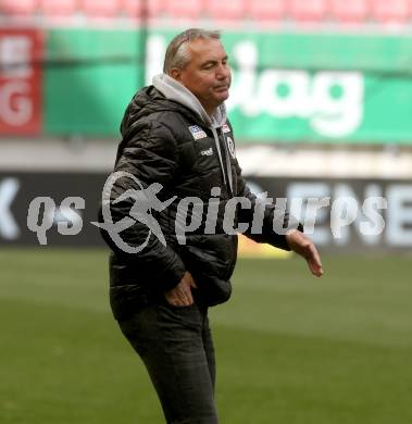 Fussball Bundesliga. SK Austria Klagenfurt gegen Red Bull Salzburg.   Trainer Peter Pacult (Klagenfurt). Klagenfurt, am 10.4.2022.
Foto: Kuess
---
pressefotos, pressefotografie, kuess, qs, qspictures, sport, bild, bilder, bilddatenbank