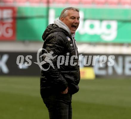 Fussball Bundesliga. SK Austria Klagenfurt gegen Red Bull Salzburg.   Trainer Peter Pacult (Klagenfurt). Klagenfurt, am 10.4.2022.
Foto: Kuess
---
pressefotos, pressefotografie, kuess, qs, qspictures, sport, bild, bilder, bilddatenbank