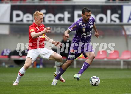 Fussball Bundesliga. SK Austria Klagenfurt gegen Red Bull Salzburg.   Markus Pink,  (Klagenfurt), Nicolas Seiwald  (Salzburg). Klagenfurt, am 10.4.2022.
Foto: Kuess
---
pressefotos, pressefotografie, kuess, qs, qspictures, sport, bild, bilder, bilddatenbank