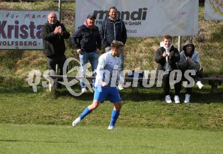 Fussball. 2. Klasse C.  Frantschach gegen Kraig. Torjubel  Manuel Mitterdorfer (Kraig). Frantschach, 10.4.2022.
Foto: Kuess 
---
pressefotos, pressefotografie, kuess, qs, qspictures, sport, bild, bilder, bilddatenbank