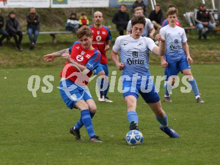 Fussball. 2. Klasse C.  Frantschach gegen Kraig.  Patrick Oliver Weissegger (Frantschach),  Fabio Peternuss  (Kraig). Frantschach, 10.4.2022.
Foto: Kuess 
---
pressefotos, pressefotografie, kuess, qs, qspictures, sport, bild, bilder, bilddatenbank