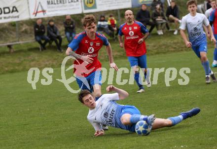 Fussball. 2. Klasse C.  Frantschach gegen Kraig.  Patrick Oliver Weissegger (Frantschach),  Fabio Peternuss  (Kraig). Frantschach, 10.4.2022.
Foto: Kuess 
---
pressefotos, pressefotografie, kuess, qs, qspictures, sport, bild, bilder, bilddatenbank
