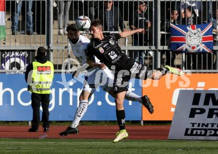Fussball Bundesliga. Meistergruppe. WAC gegen Austria Klagenfurt. Thorsten Roecher,  (WAC),  Kosmas Gkezos (Klagenfurt). Wolfsberg, am 17.4.2022.
Foto: Kuess
www.qspictures.net
---
pressefotos, pressefotografie, kuess, qs, qspictures, sport, bild, bilder, bilddatenbank