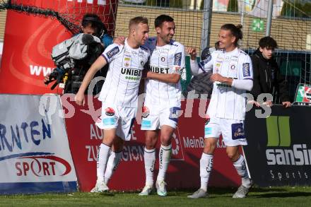 Fussball Bundesliga. Meistergruppe. WAC gegen Austria Klagenfurt.  Torjubel Florian Jaritz, Markus Pink, Patrick Greil  (Klagenfurt). Wolfsberg, am 17.4.2022.
Foto: Kuess
www.qspictures.net
---
pressefotos, pressefotografie, kuess, qs, qspictures, sport, bild, bilder, bilddatenbank