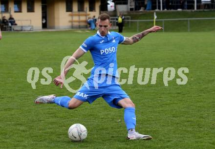 Fussball Kaerntner Liga. Bleiburg gegen SAK. Marko Gajic  (SAK). Bleiburg, 16.4.2022.
Foto: Kuess
---
pressefotos, pressefotografie, kuess, qs, qspictures, sport, bild, bilder, bilddatenbank