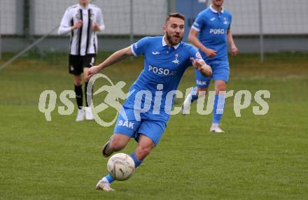 Fussball Kaerntner Liga. Bleiburg gegen SAK.   Kristjan Sredojevic (SAK). Bleiburg, 16.4.2022.
Foto: Kuess
---
pressefotos, pressefotografie, kuess, qs, qspictures, sport, bild, bilder, bilddatenbank