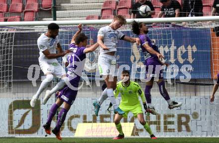 Fussball Bundesliga. Play-off. SK Austria Klagenfurt gegen SK Sturm Graz.  Thorsten Mahrer, Maximiliano Moreira Romero, Phillip Menzel,  (Klagenfurt),   Gregory Wuethrich, Rasmus Winther Hoejlund (Graz). Klagenfurt, am 8.5.2022.
Foto: Kuess
www.qspictures.net
---
pressefotos, pressefotografie, kuess, qs, qspictures, sport, bild, bilder, bilddatenbank